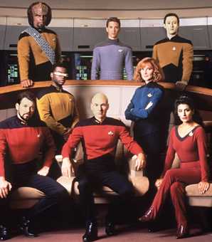 L'equipaggio di Star Trek TNG...notare il carisma di Picard.